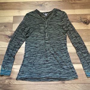 Athleta Horizon Burnout Print Henley. Size LT